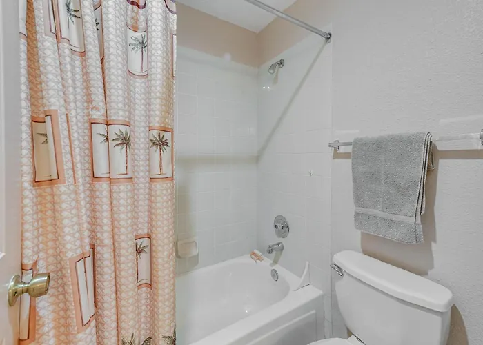 Steps To Pool & Hot Tubs! Snowbird Escape In Holiday home *