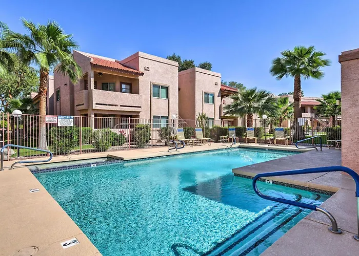 Steps To Pool & Hot Tubs! Snowbird Escape In *